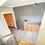 New House 4 Adultes - 2 Enfants - 180 M2 펜션
