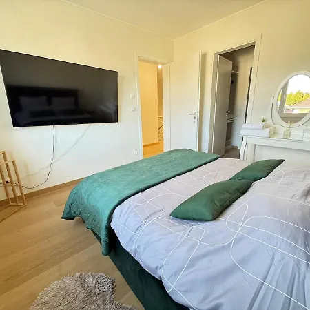 New House 4 Adultes - 2 Enfants - 180 M2 *