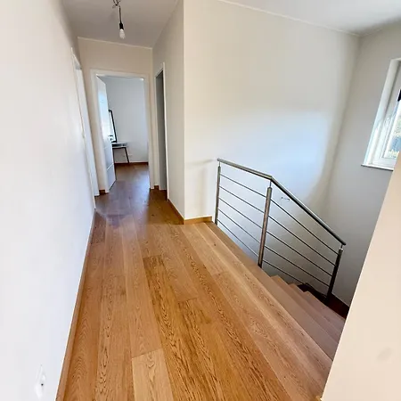 New House 4 Adultes - 2 Enfants - 180 M2 *