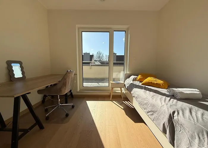 New House 4 Adultes - 2 Enfants - 180 M2 بشاراغي